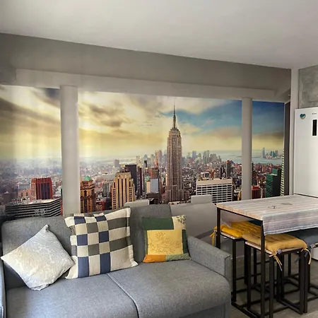 Near Arts & Science Валенсия