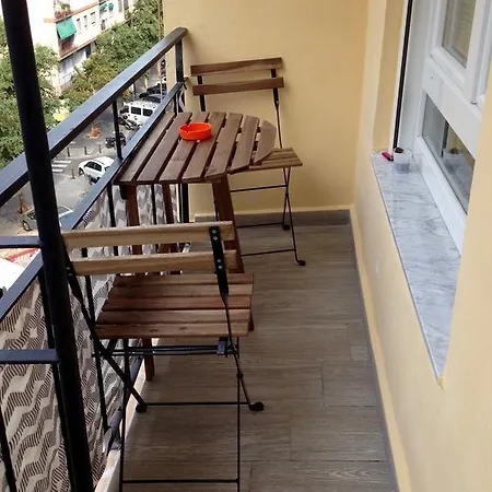 Near Arts & Science Апартаменты